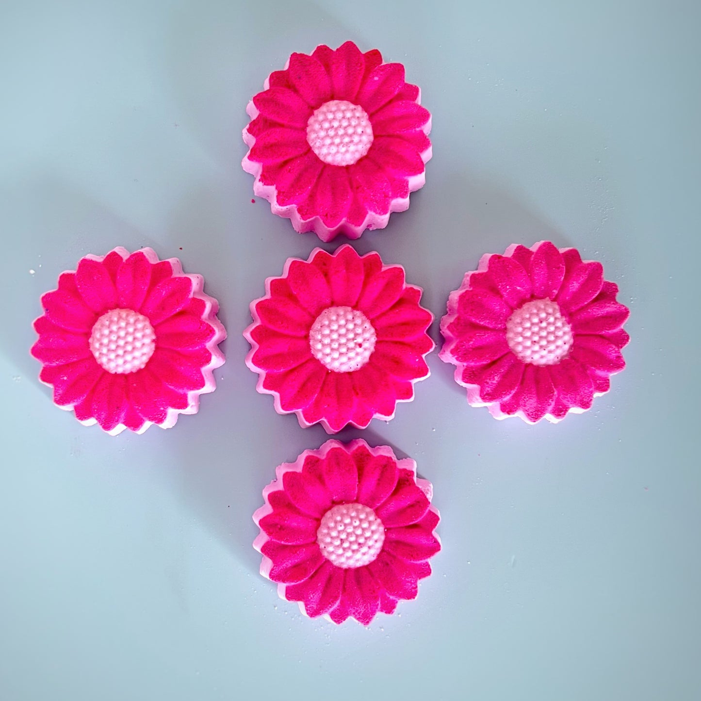 Pink Daisy Bath Bomb